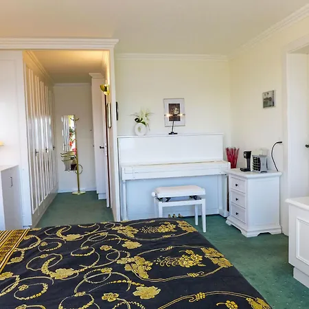 Eglantine By Interhome Apartament Crans-Montana